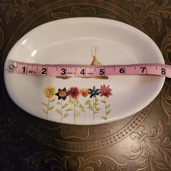 Rae Dunn Stoneware BUNNY RABBIT Flowers Spring Eas - Picture 2 of 6